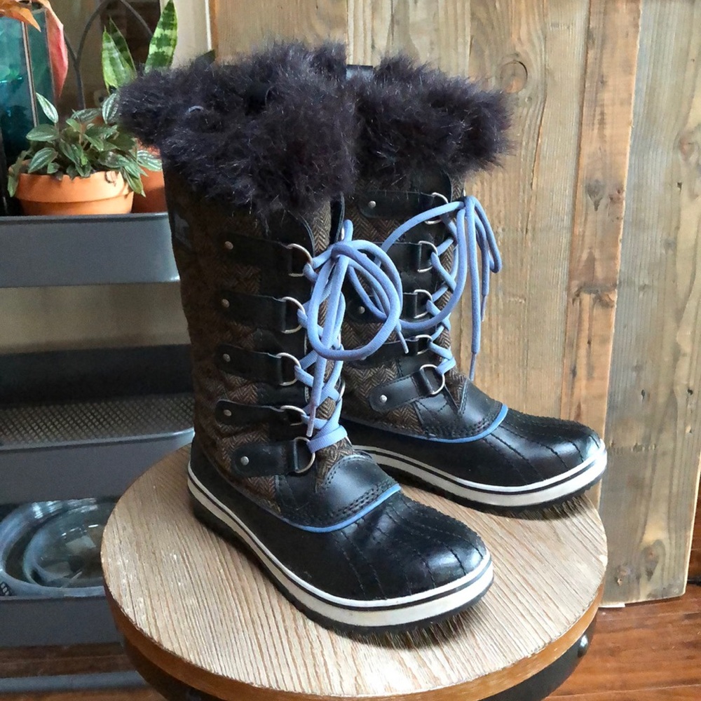 Sorel Tofino Herringbone Winter Boots